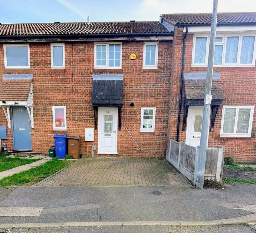 Property photo 1 of 17 Front