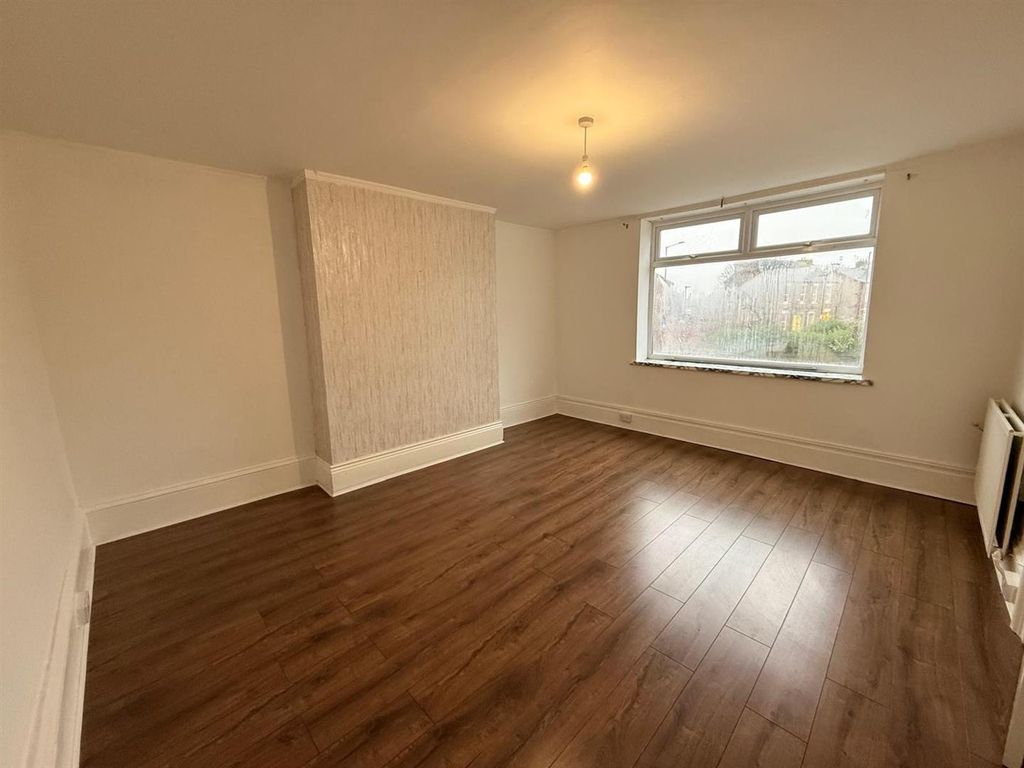 Property photo 2 of 9 1.Jpg