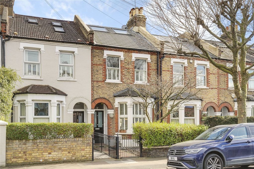 Property photo 2 of 10 Exterior