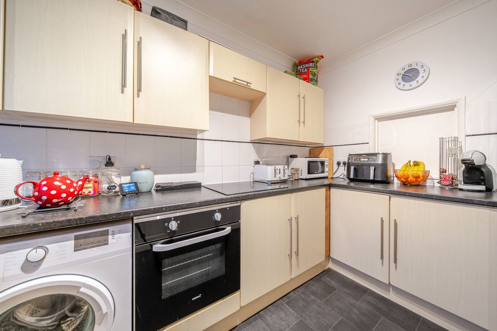 Additional image 4 of 2 bed maisonette for saleWoodford Court, Birchington CT7