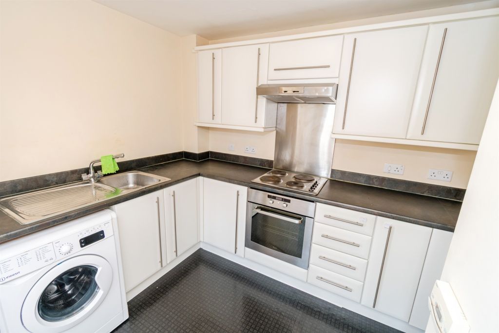 Property photo 3 of 17