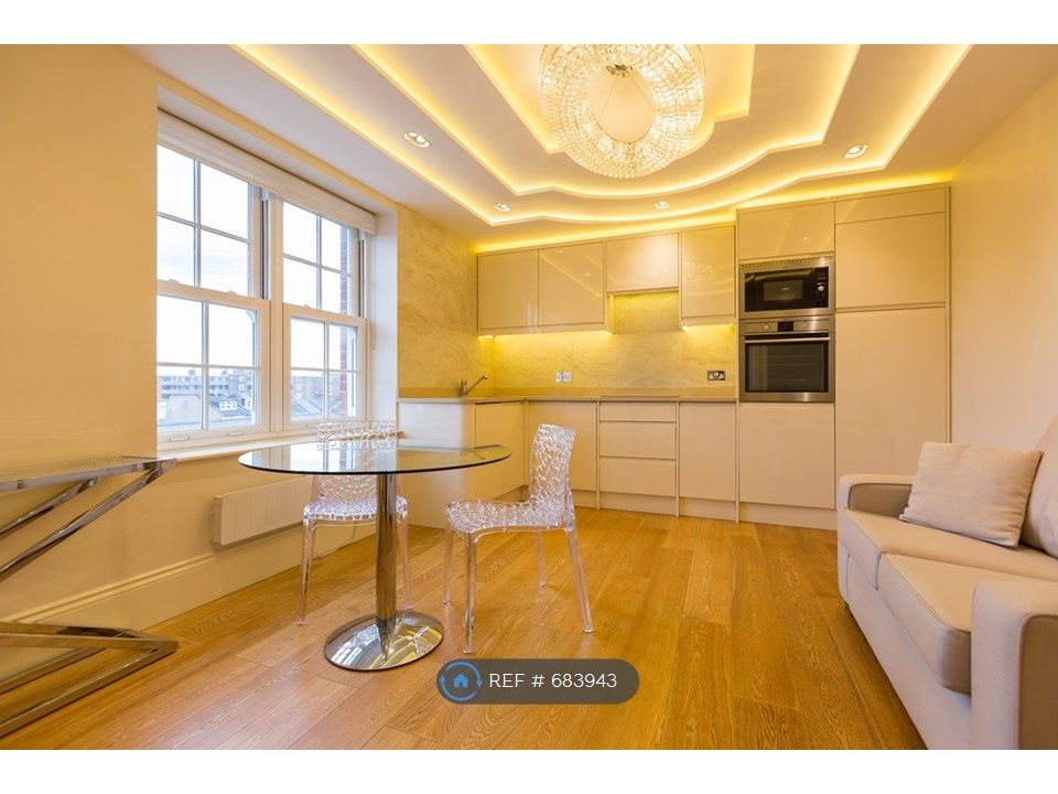 Property photo 2 of 9 Kitchen