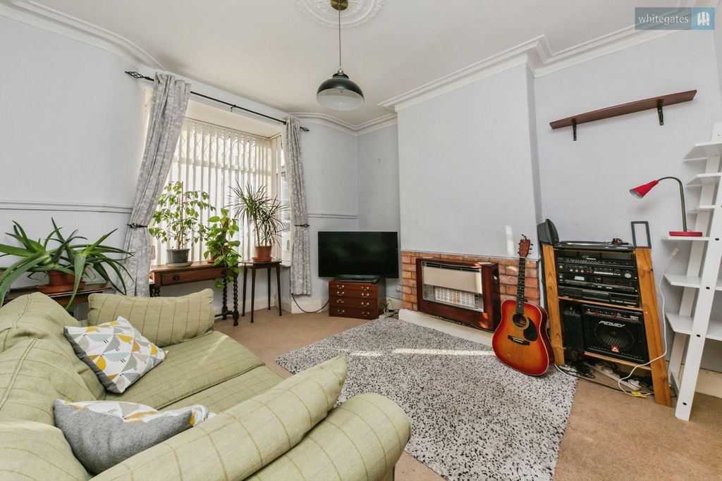Property photo 2 of 14 Pbox-Img.Jpg