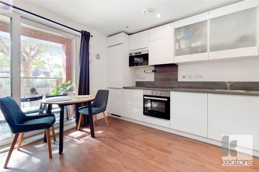 Property photo 3 of 7 Kitchen View 2