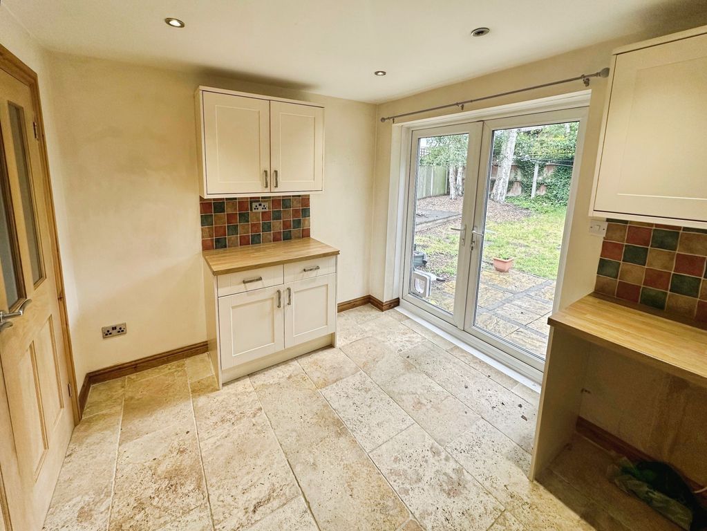 Property photo 3 of 17 Image