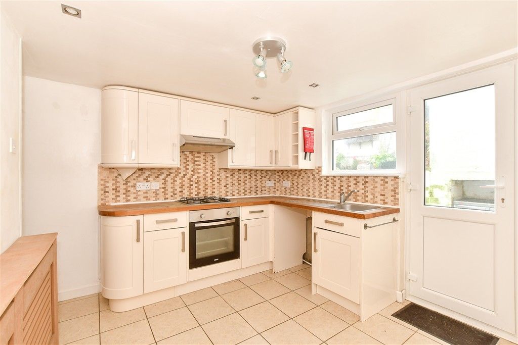 Property photo 2 of 15 Kitchen