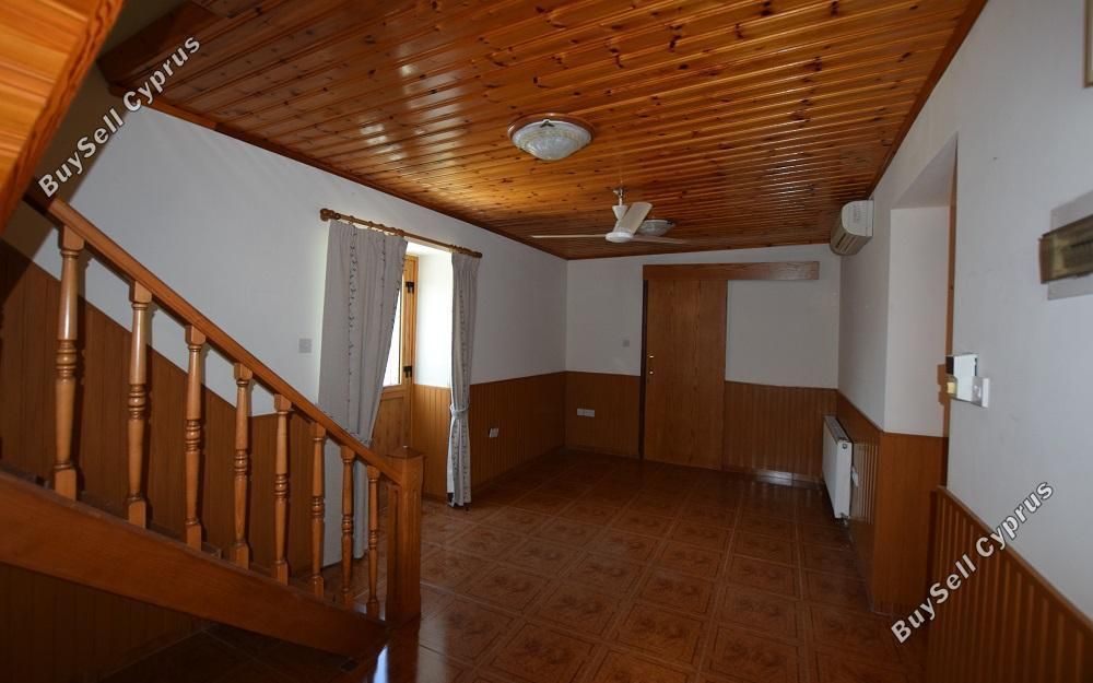 Property photo 3 of 6