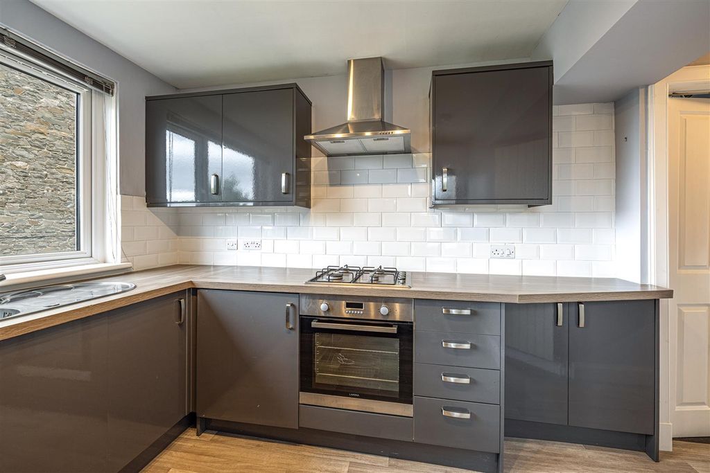 Property photo 3 of 22 4 Anderson Road Selkirk 17.Jpg