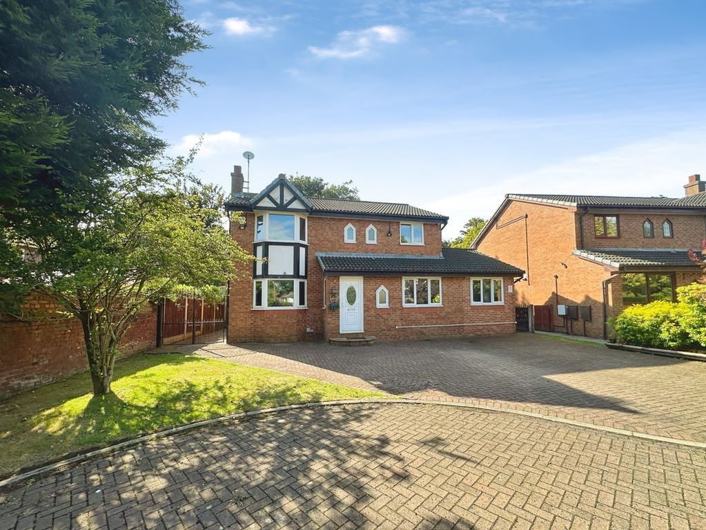 Property photo 1 of 18 External