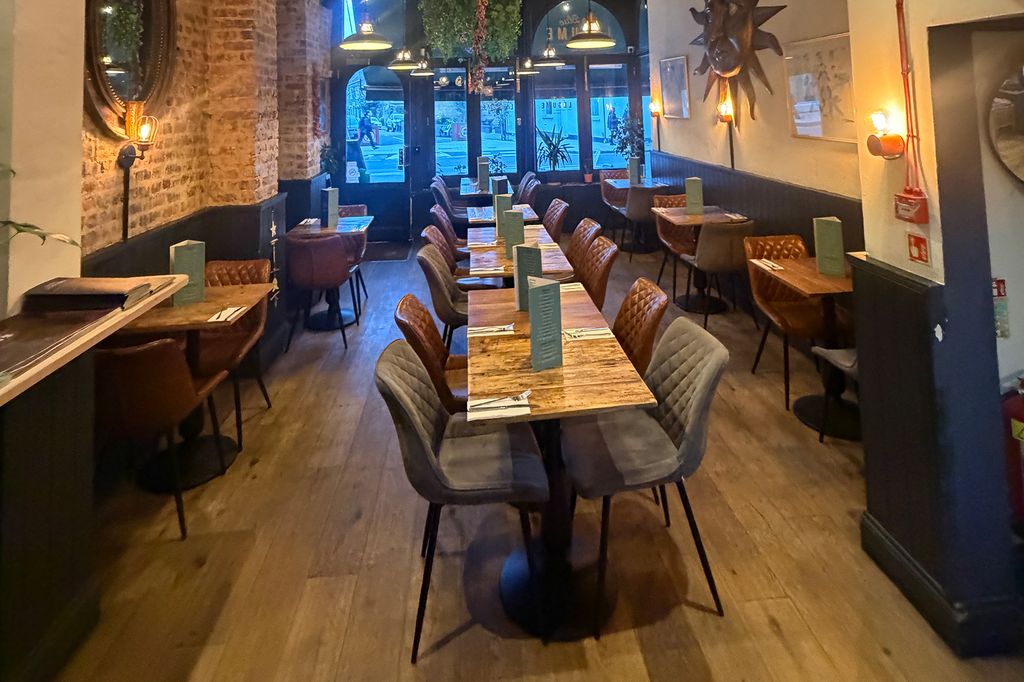 Property photo 1 of 27