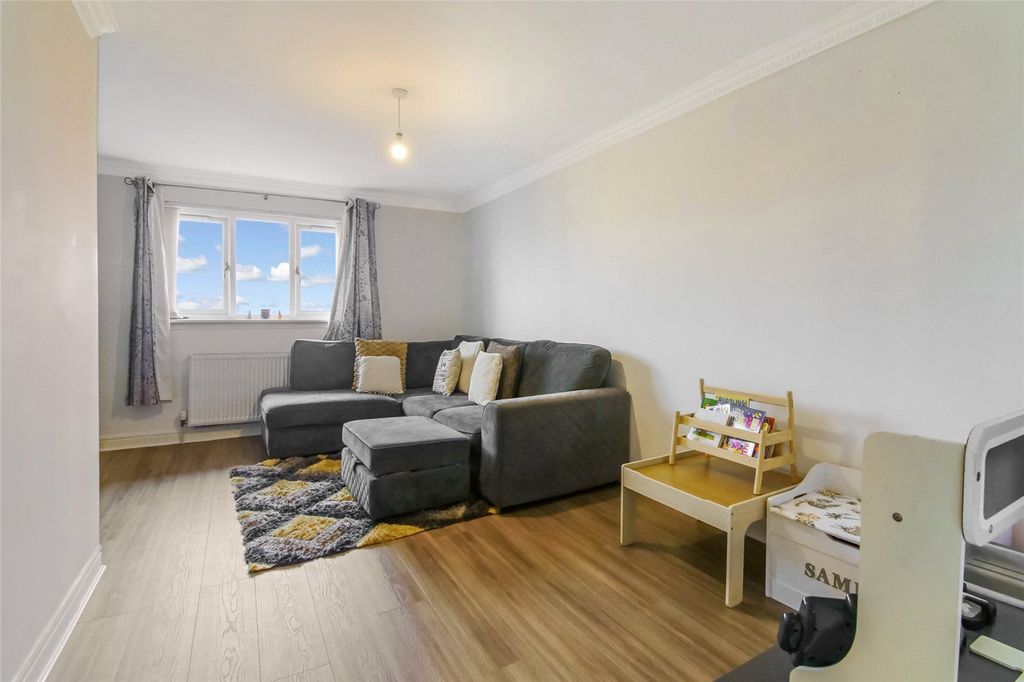 Property photo 2 of 22 Picture No. 03