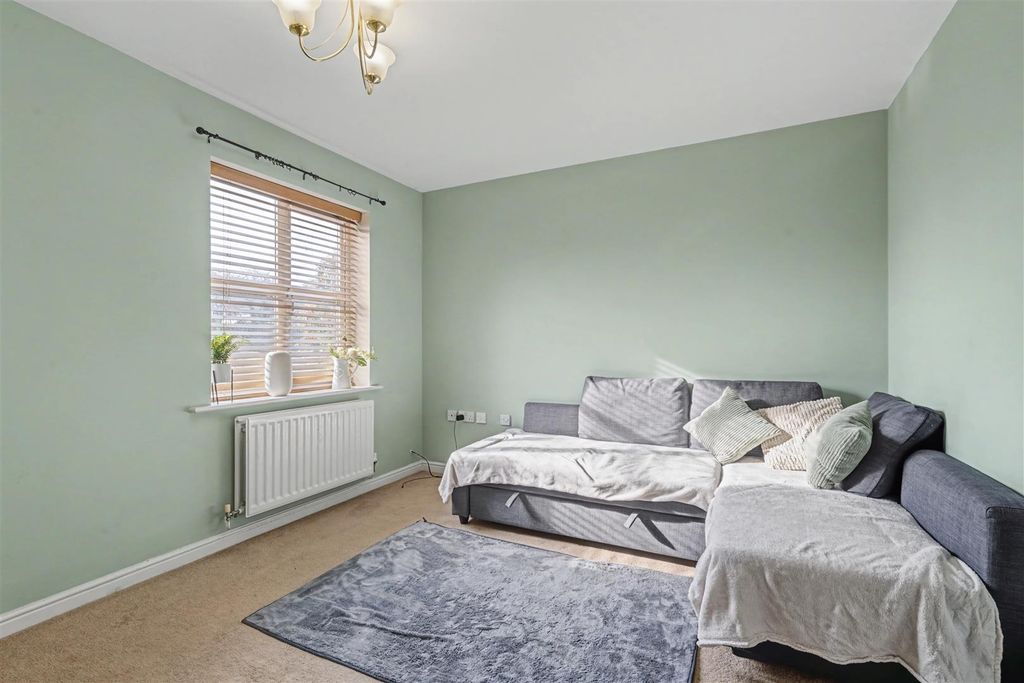 Property photo 2 of 15 Lounge 1_2.Jpeg