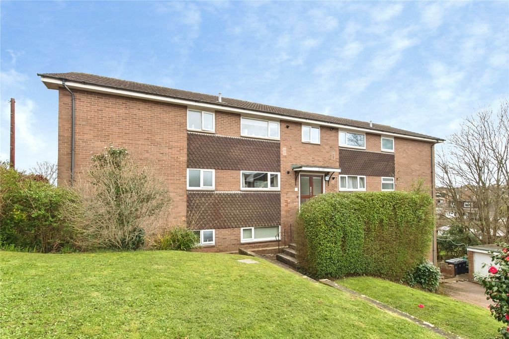 Property photo 1 of 17 Picture No. 02