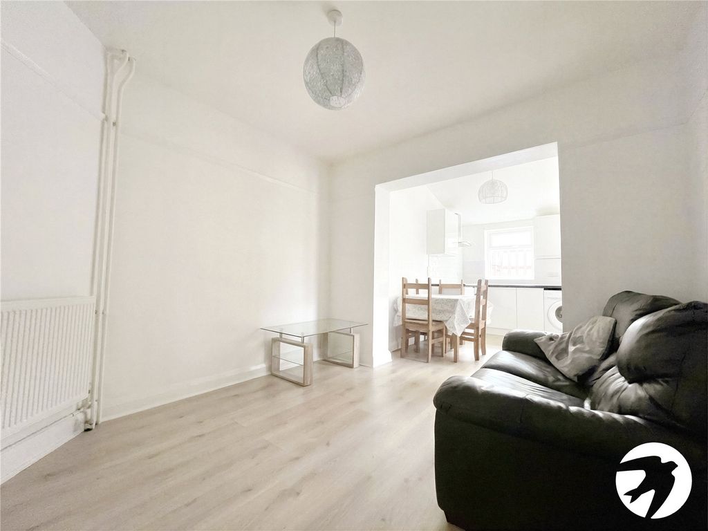 Property photo 2 of 9 Picture No. 31