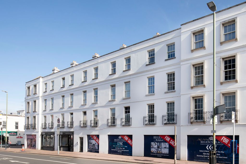 Property photo 1 of 7 9 Prince Regent Mews-01