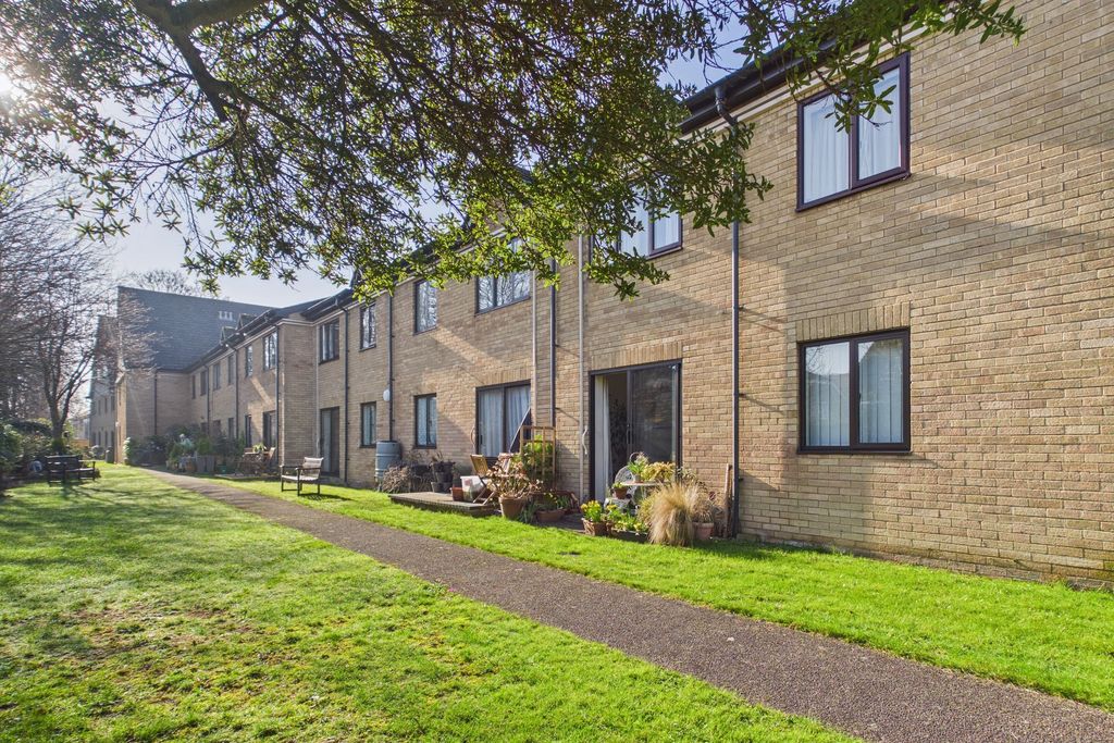 Property photo 1 of 13 Cam03259G0-Pr0246-Still005