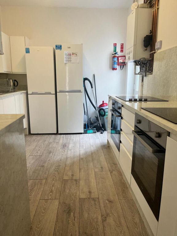 Property photo 3 of 24