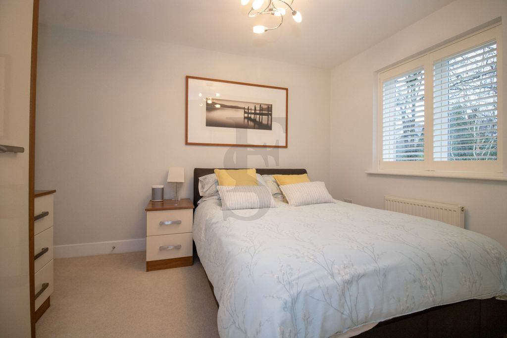 Additional image 10 of 4 bed semi-detached house for saleElm Tree Court, Stoneygate LE2