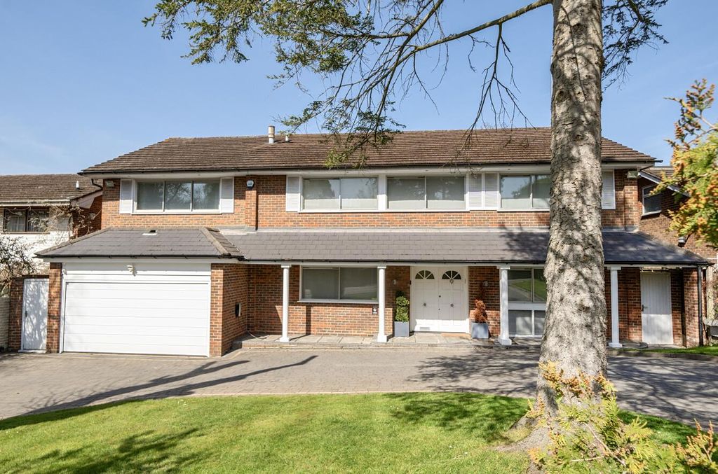 Property photo 1 of 25 1437888-1-69d6554F6Fc63.Jpg