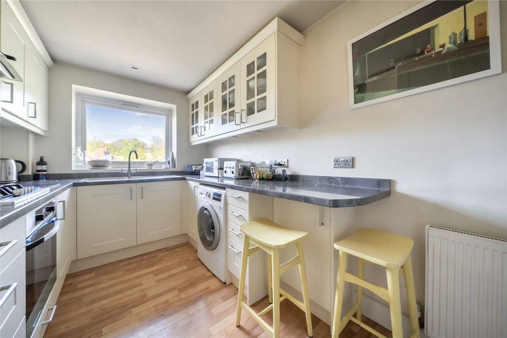 Property photo 3 of 15 Picture No. 18