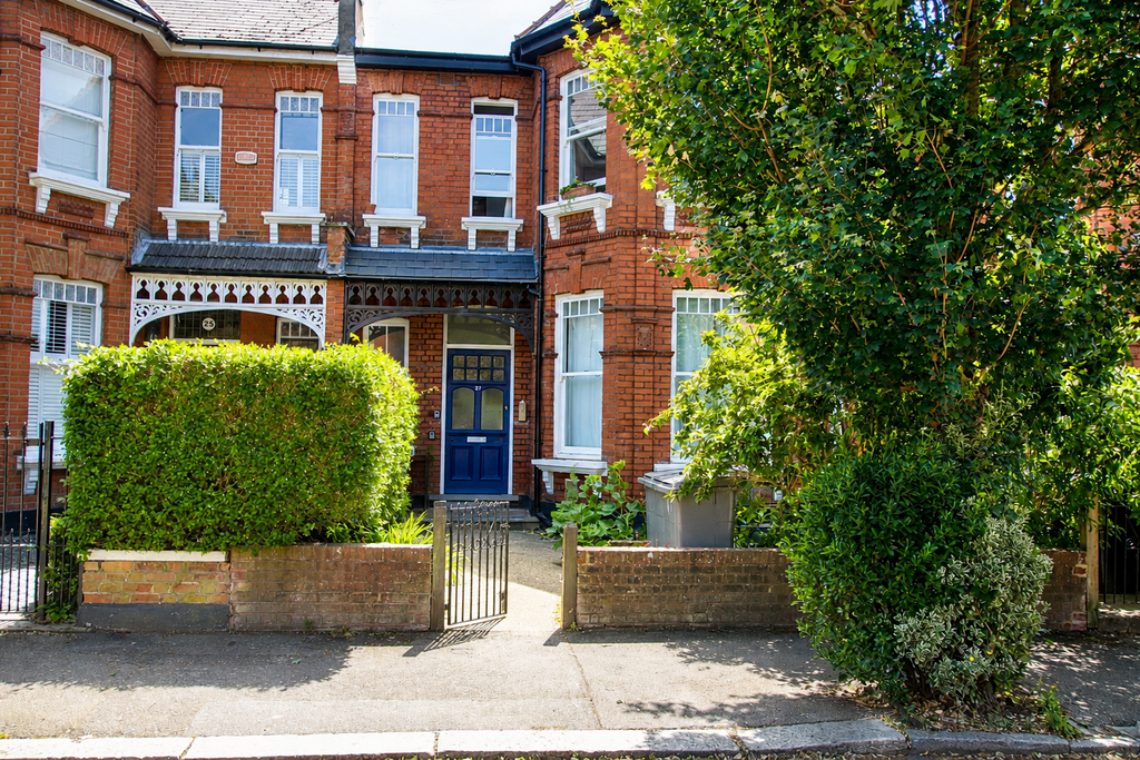Property photo 1 of 8