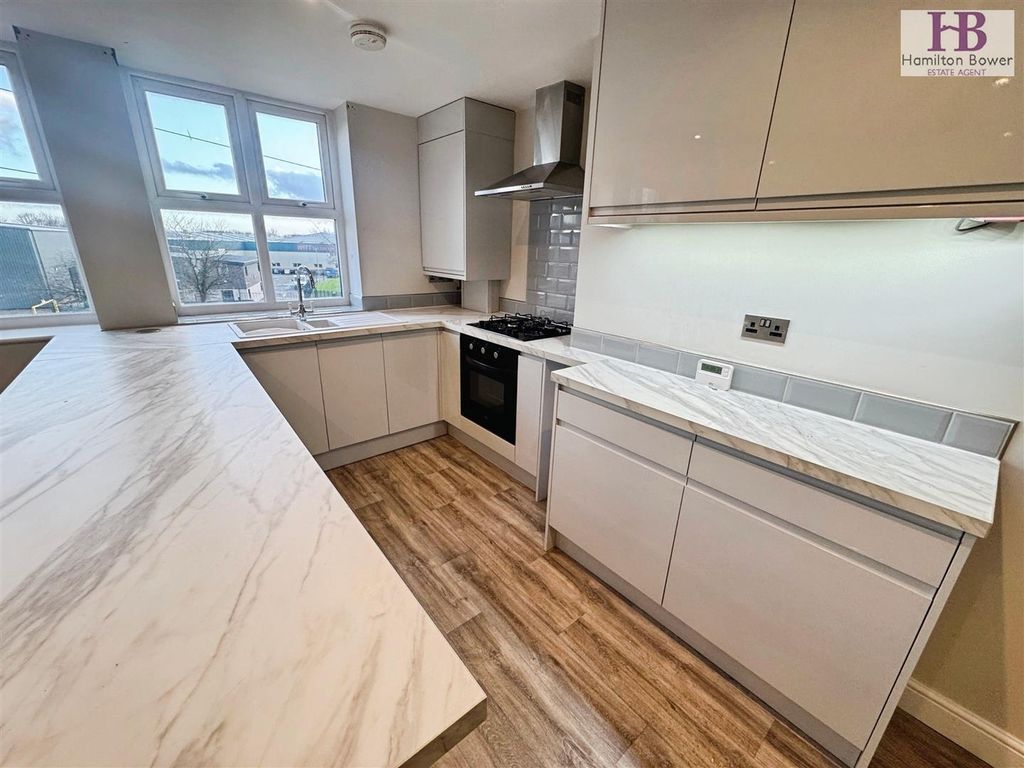 Property photo 3 of 10 7Eabd038-Img_2074.Jpeg