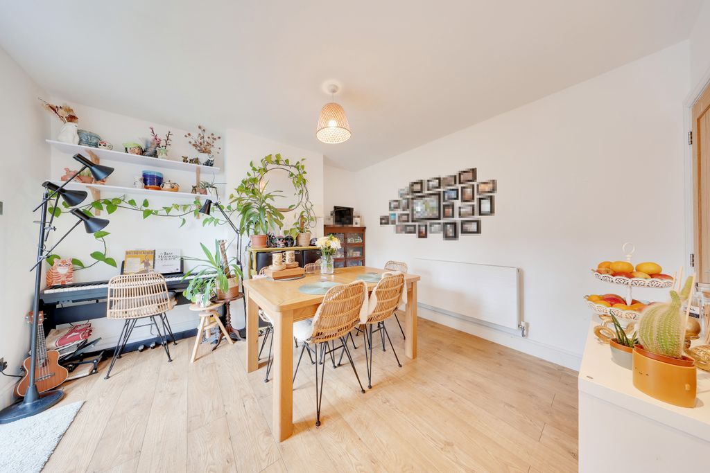 Additional image 13 of 3 bed semi-detached house for saleGoodmead Road, Orpington BR6
