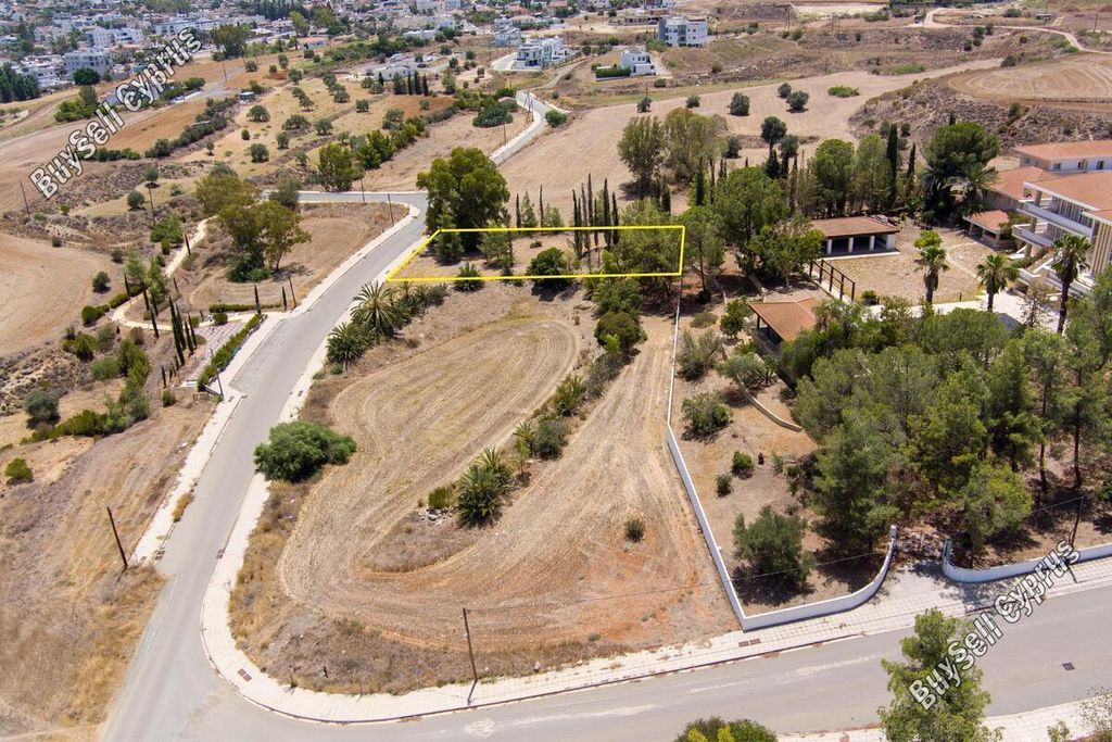 Property photo 1 of 2