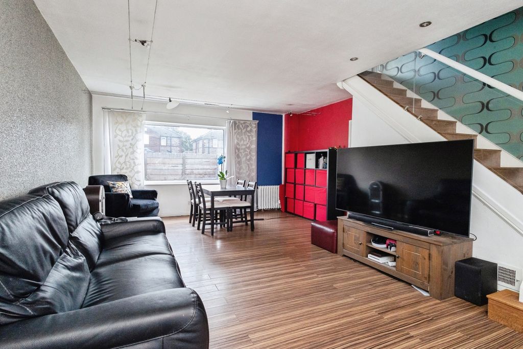 Property photo 2 of 18 Pbox-Img.Jpg