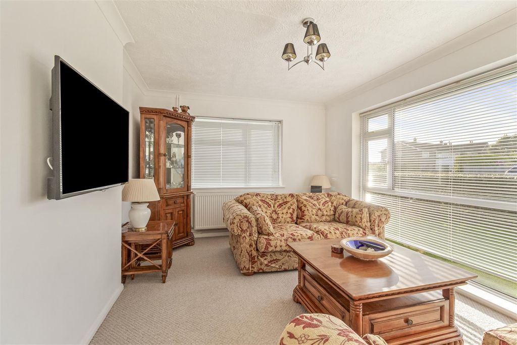 Property photo 3 of 22 White Gables, Franklin Rd-006.Jpg