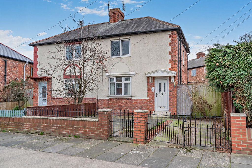 Property photo 1 of 15 8679705-Exterior02-800.Jpg