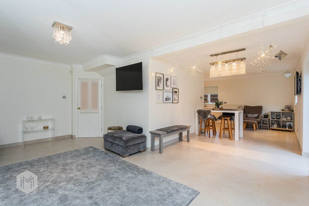 Property photo 2 of 45 Picture No. 06