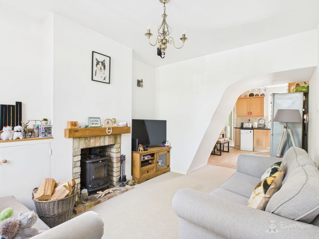 Property photo 2 of 20 Living Room- Mark Stephens Ewemove Newmarket And S