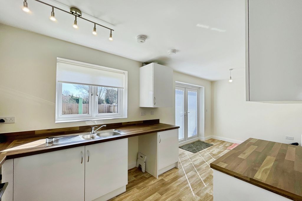 Property photo 2 of 17 Photography