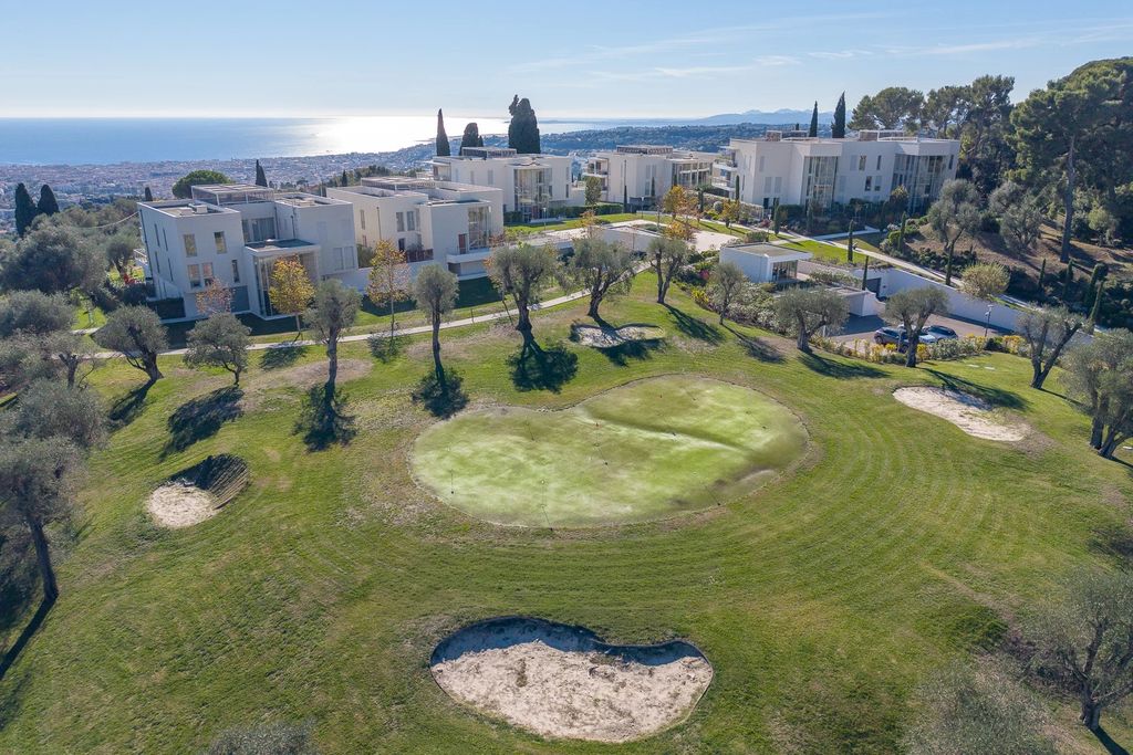 Property photo 3 of 31