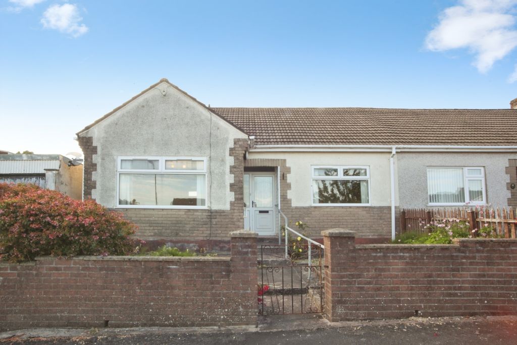 Property photo 1 of 10 Front View