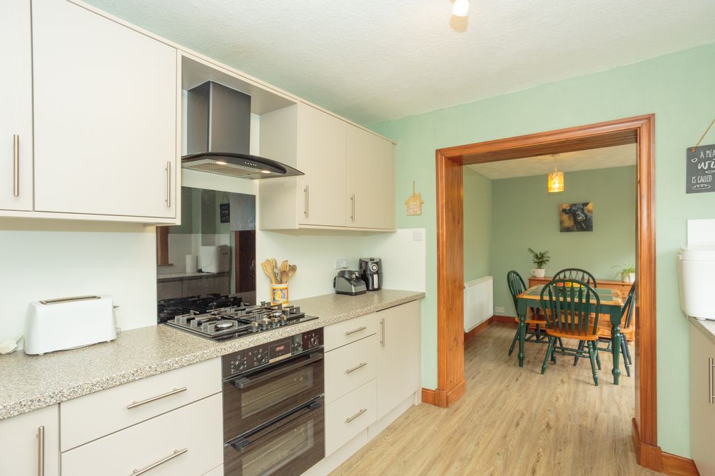 Property photo 2 of 39 Kitchen