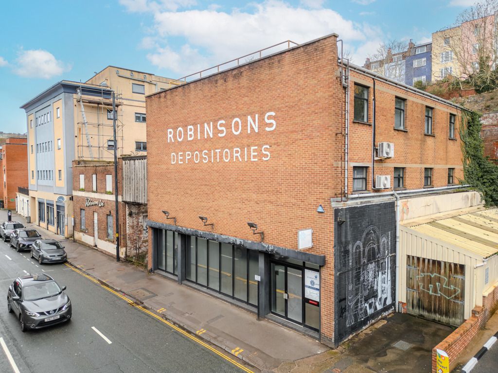 Property photo 3 of 37 Photo 2