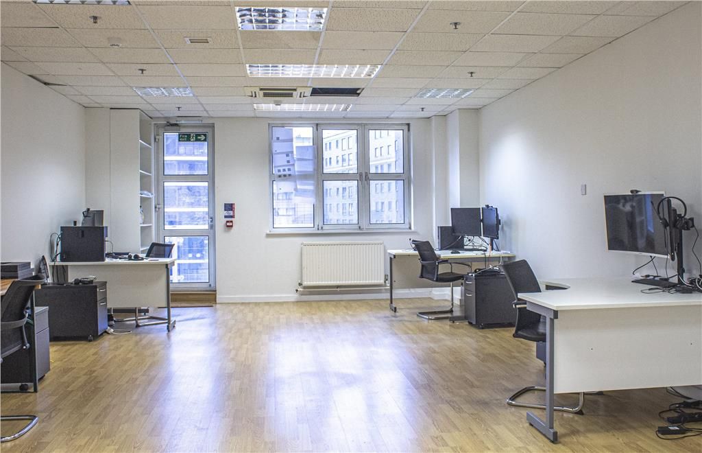 Property photo 3 of 12 Serviced Office, Harbour Yard, Chelsea Harbour, Lo