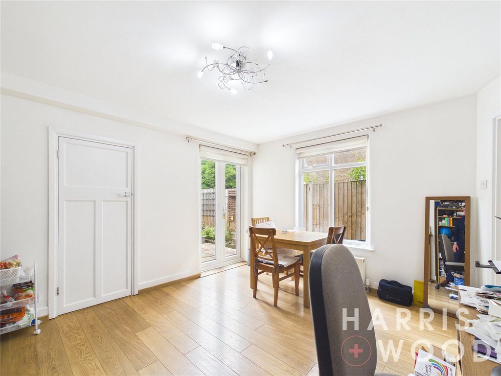 Property photo 3 of 27 Picture No. 21
