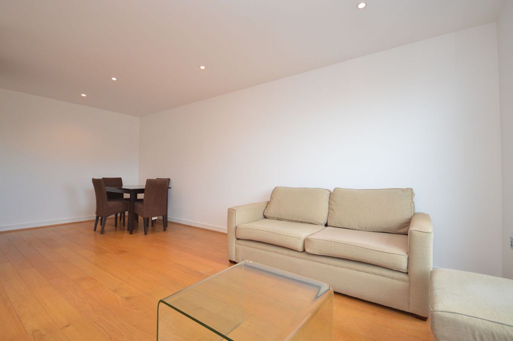 Property photo 3 of 12 Dsc 0025
