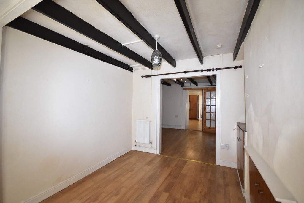 Property photo 3 of 16 13.Jpg