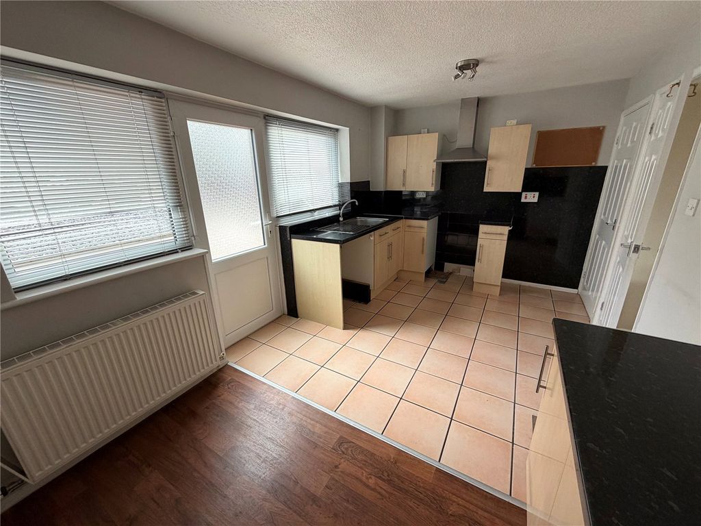Property photo 3 of 12 Picture No. 23