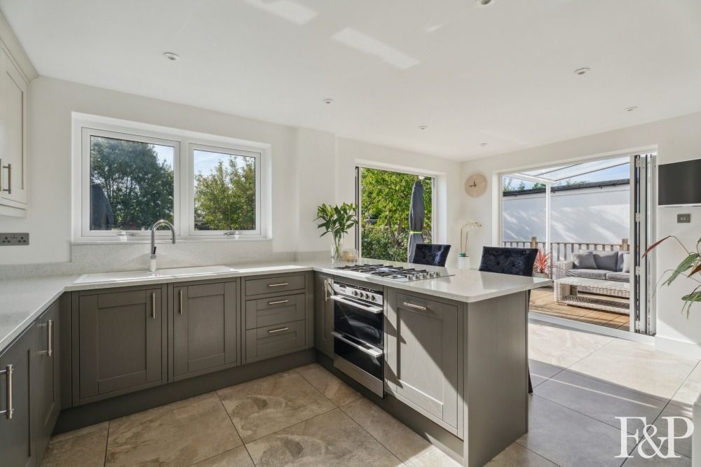 Property photo 3 of 25 3932207