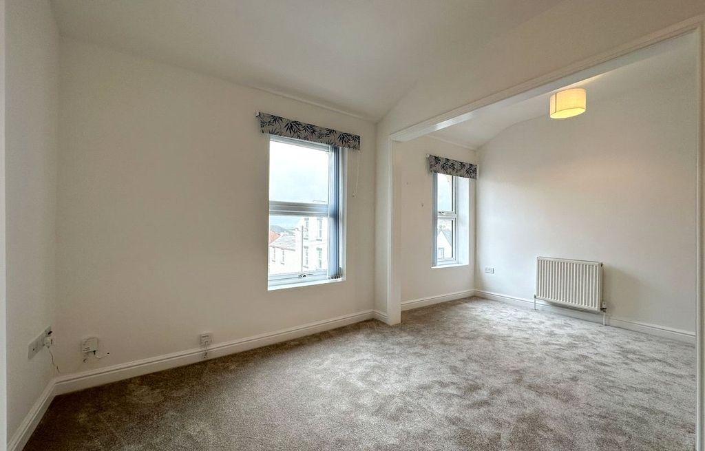 Property photo 2 of 8 Picture No. 02