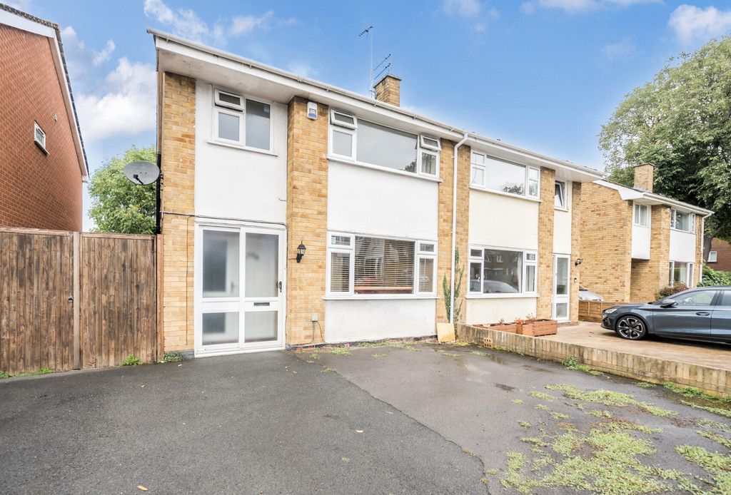 Property photo 1 of 10 1353163-1-68c2E9F...