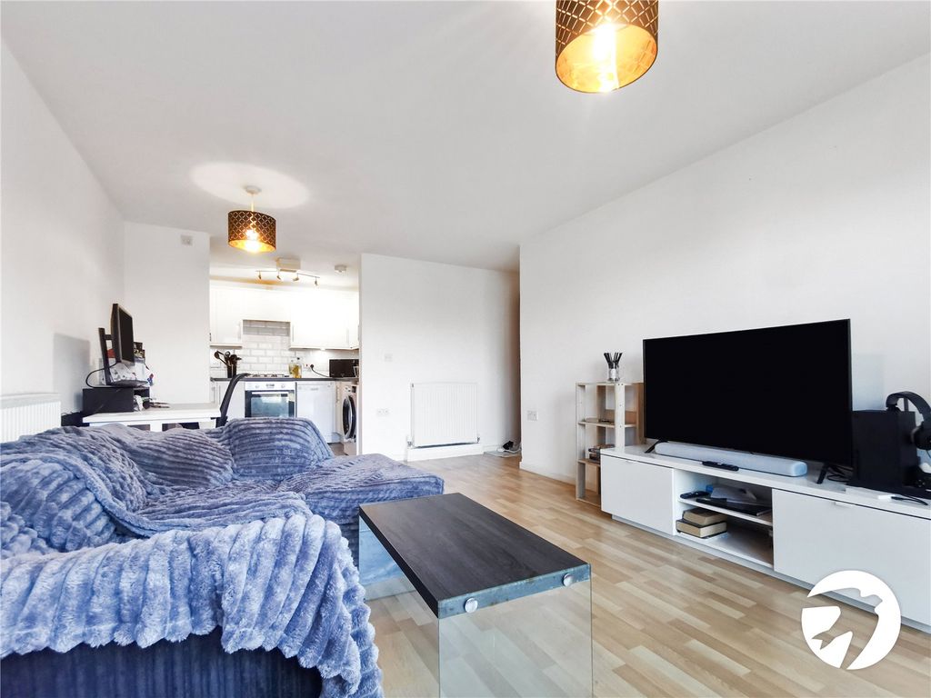 Property photo 3 of 8 Picture No. 05