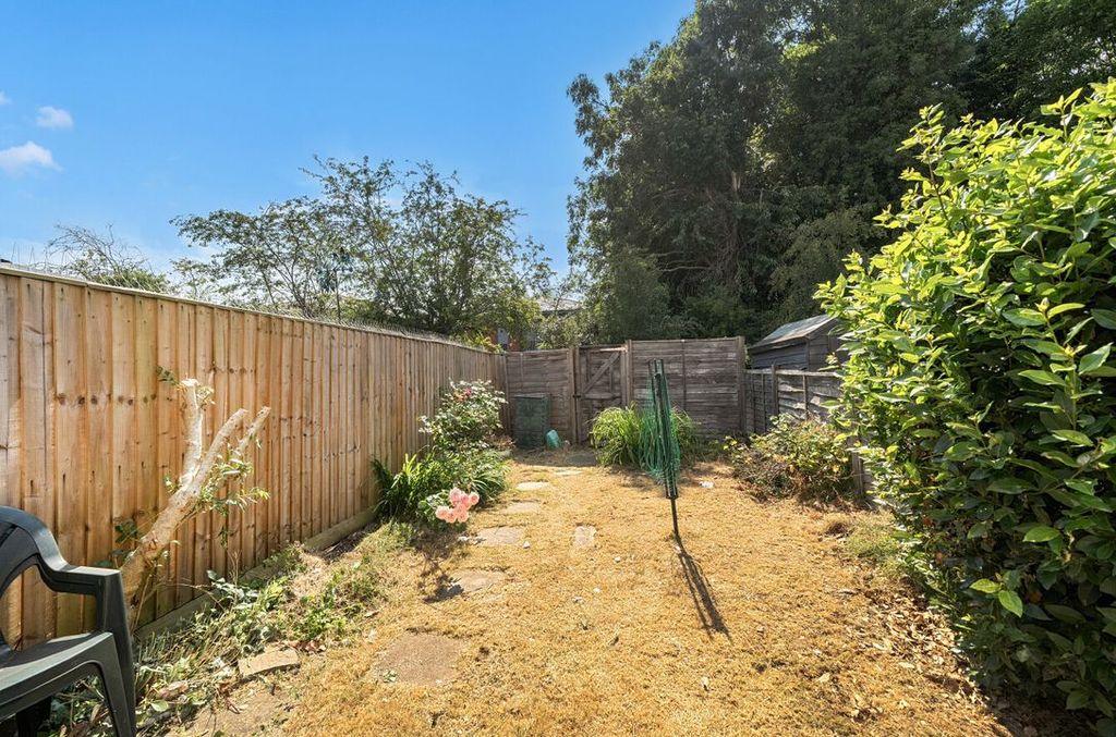 Property photo 2 of 10 14861314