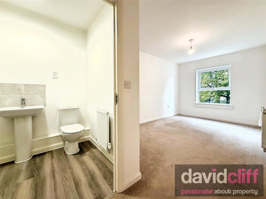 Property photo 3 of 17 Picture No. 02