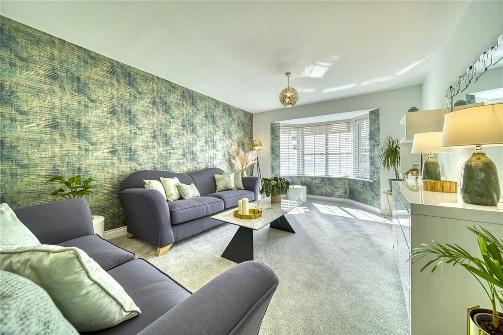Property photo 2 of 12 Showhome Lounge